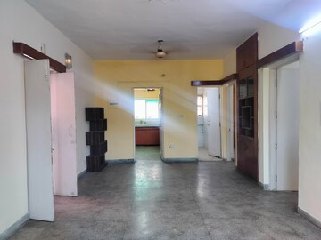Room in 2 BHK Apartment at Sarita Vihar – for Rent