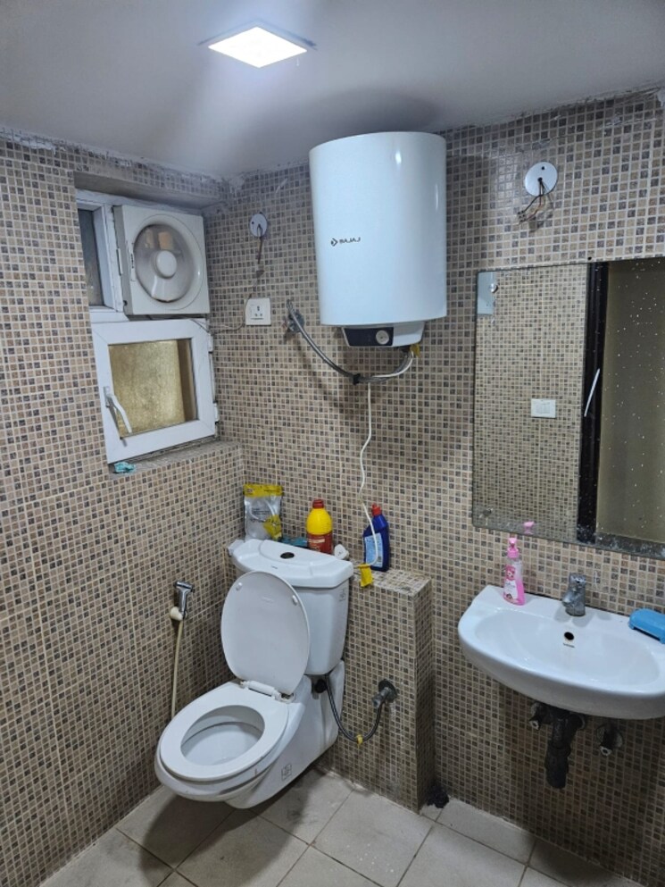 Bathroom, 3c-lotus-zing 3 Bedroom 1415 Sq.Ft. Apartment In Sector 168 Noida 8372706
