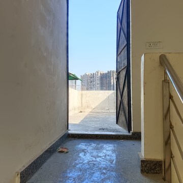 Balcony in 5 BHK Villa at Sector 73 – for Sale