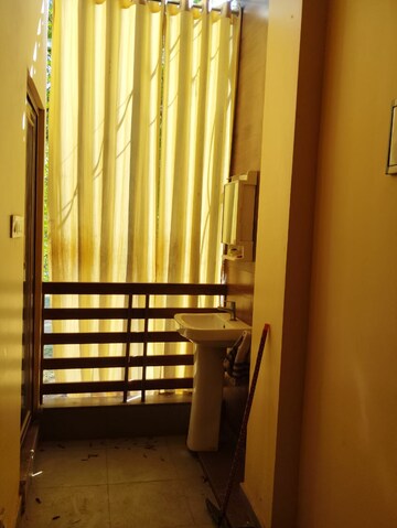 Balcony in 1 BHK Independent House at Gomti Nagar – for Rent