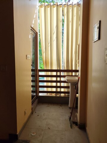 Balcony in 1 BHK Independent House at Gomti Nagar – for Rent