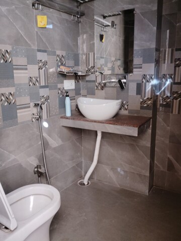 Bathroom in 1 BHK Independent House at Gomti Nagar – for Rent