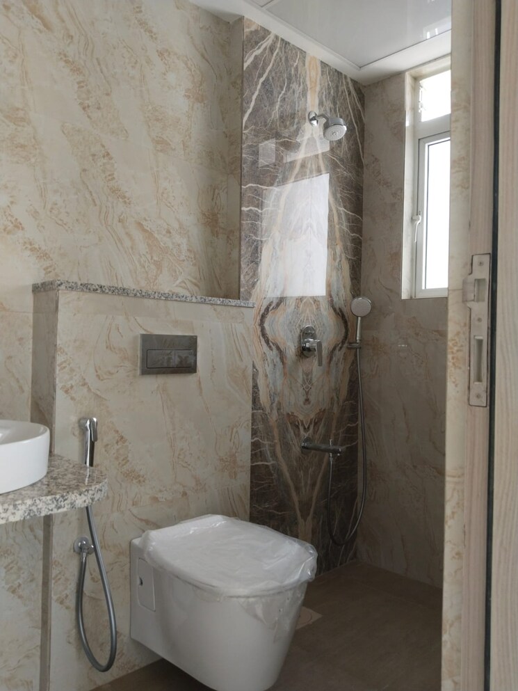 Bathroom, wadhwa-tw-gardens 3 Bedroom 918 Sq.Ft. Apartment In Kandivali East Mumbai 8372808