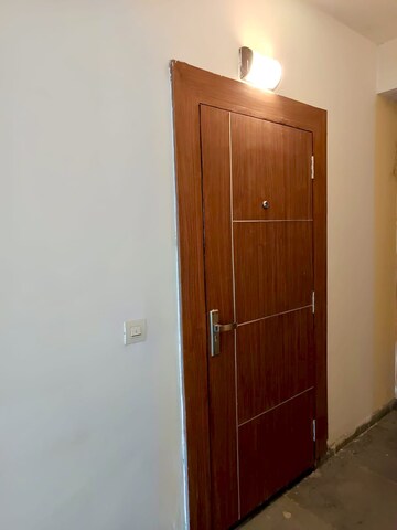 Furnished Amenities in 1 RK Apartment at Tata Primanti Villas, Sector 72 – for Rent