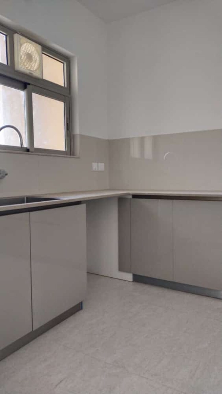 Kitchen, hiranandani-eagleridge-wing-b 3 Bedroom 1250 Sq.Ft. Apartment In Ghodbunder Road Thane 8372861