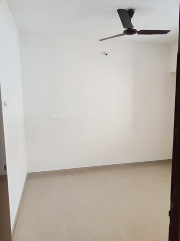Room in 1 BHK Apartment at Jalan Aura County Pune, Wagholi – for Rent
