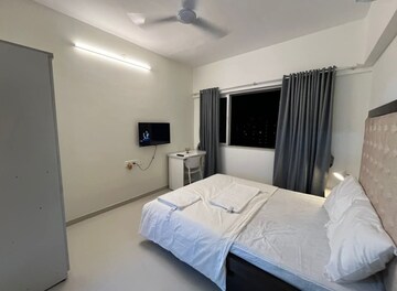 Bedroom in 3 BHK Apartment at Hiranandani Gardens, Powai – for Rent