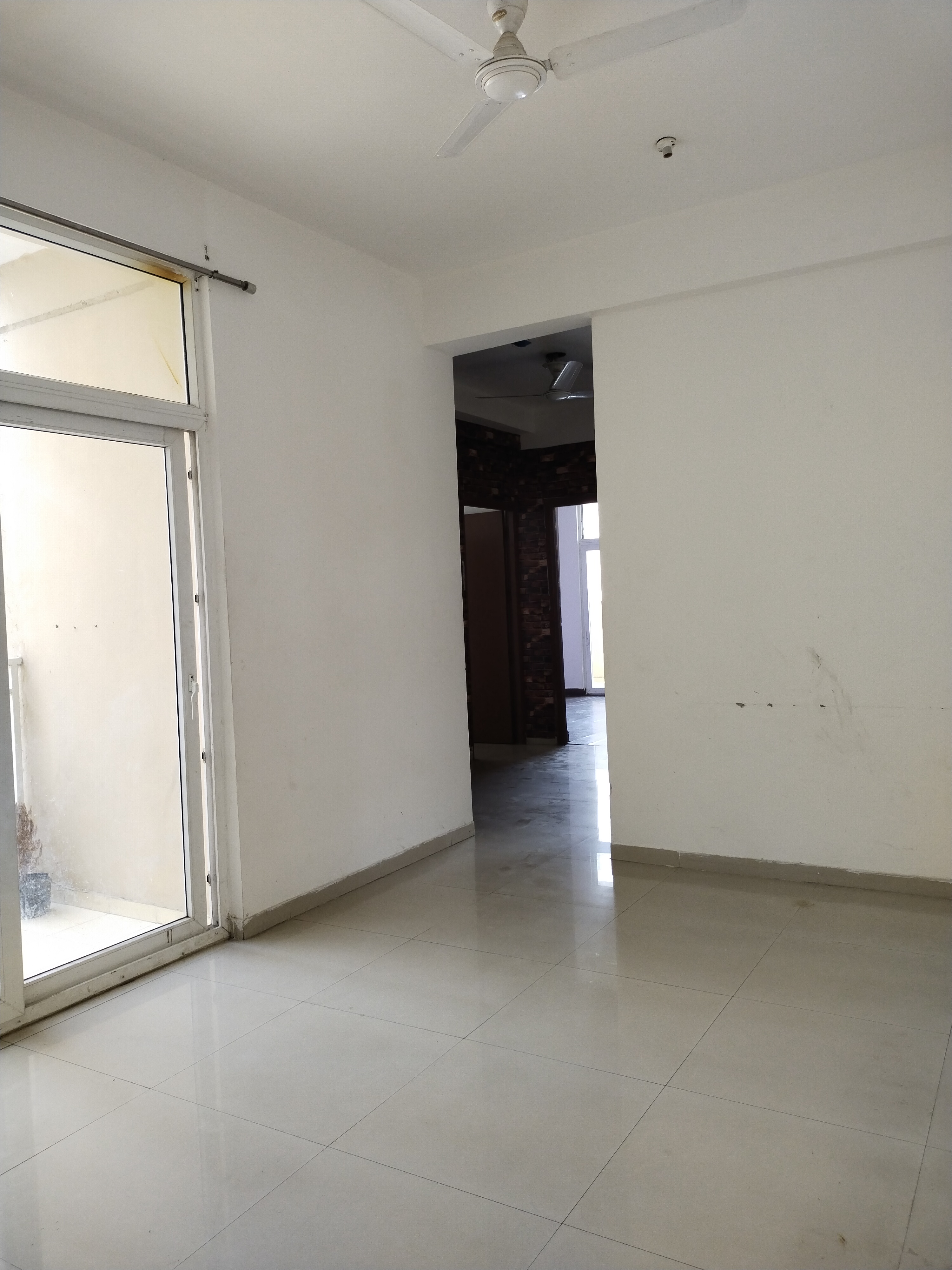 2 BHK Apartment For Sale in Mahagun Mywoods