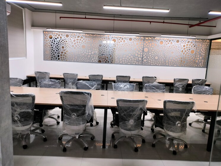 Team Area, sector 63 Commercial Office Space 1250 Sq.Ft. In Sector 63 Noida 8372890