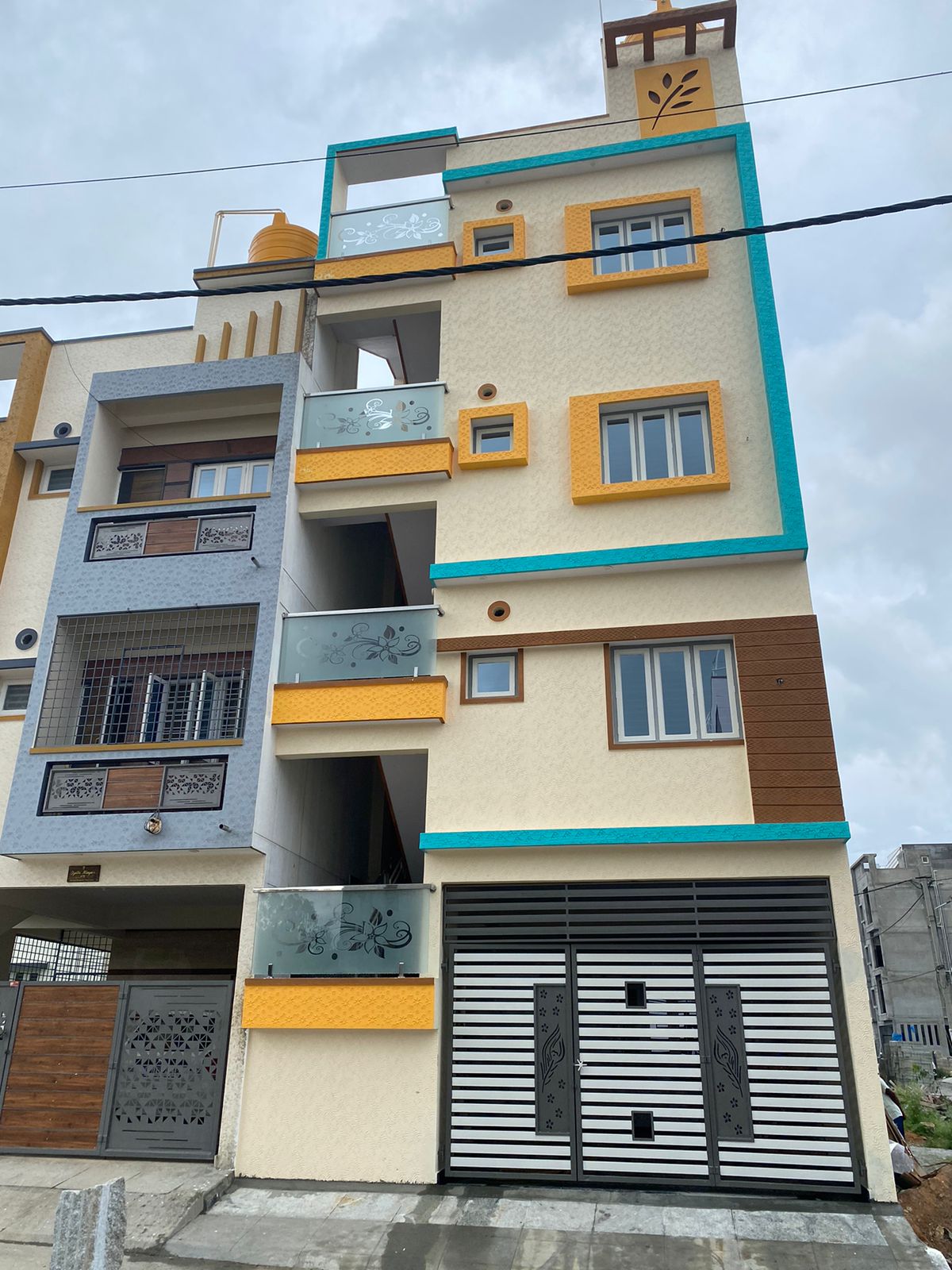 3.5 BHK + Servant Room,Study Room,Extra Room Independent House For Sale in Building For Sale In Jaya