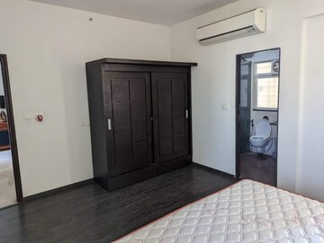 Room in 2 BHK Apartment at Gera Song Of Joy, Kharadi – for Rent