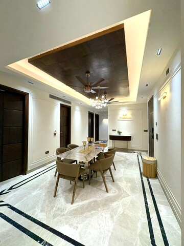 Furnished Amenities in 4 BHK Builder Floor at SS 100, Sector 49 – for Sale