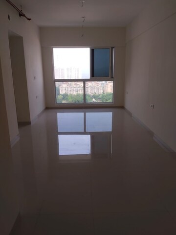 Room in 2 BHK Apartment at Wadhwa TW Gardens, Kandivali East – for Rent