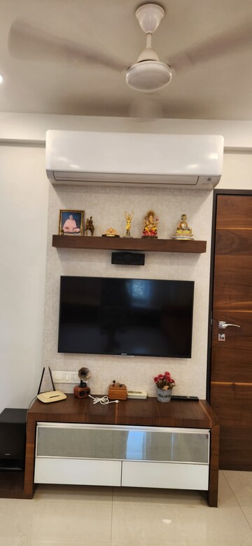 Furnished Amenities in 2 BHK Apartment at Jogeshwari East – for Sale