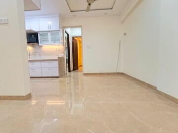 2 BHK Apartment For Rent in Upper East 97, Malad East