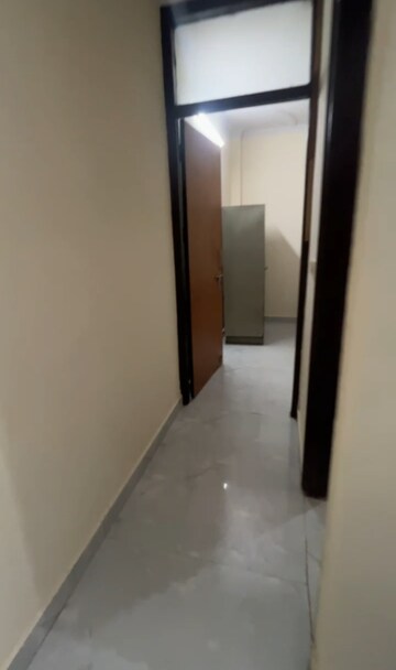 Building Lobby in 1 BHK Builder Floor at Govindpuri – for Rent