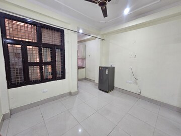 Room in 1 BHK Apartment at Tulip Perla, Sector 49 – for Rent