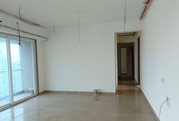 Room in 2 BHK Apartment at 111 Hyde Park, Malad East – for Rent