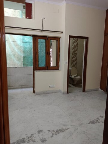 Room in 2 BHK Builder Floor at Lajpat Nagar 4 – for Rent