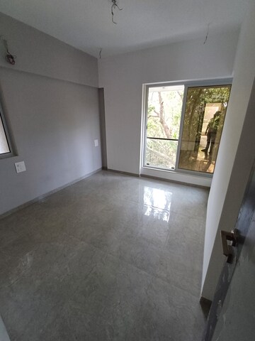Furnished Amenities in 2 BHK Apartment at Jogeshwari East – for Sale