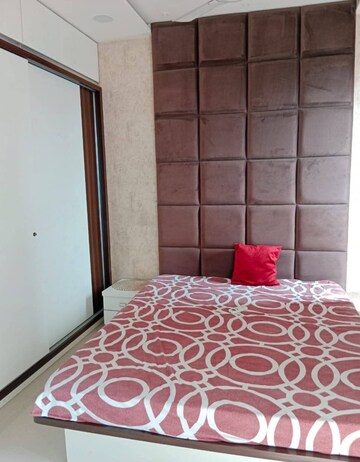 Bedroom in 2 BHK Apartment at Hiranandani Gardens, Powai – for Rent