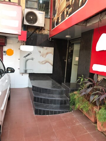  Showroom For Sale in Goregaon East