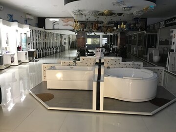 Kitchen in  Showroom at Goregaon East – for Sale