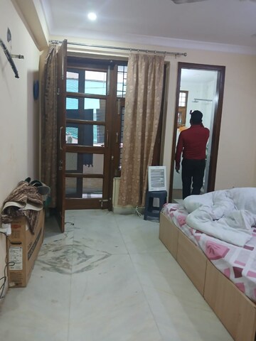 Bedroom in 2 BHK Builder Floor at Sector 46 – for Rent