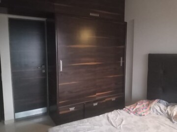 Room in 2.5 BHK Apartment at Bharat Arize, Goregaon West – for Rent