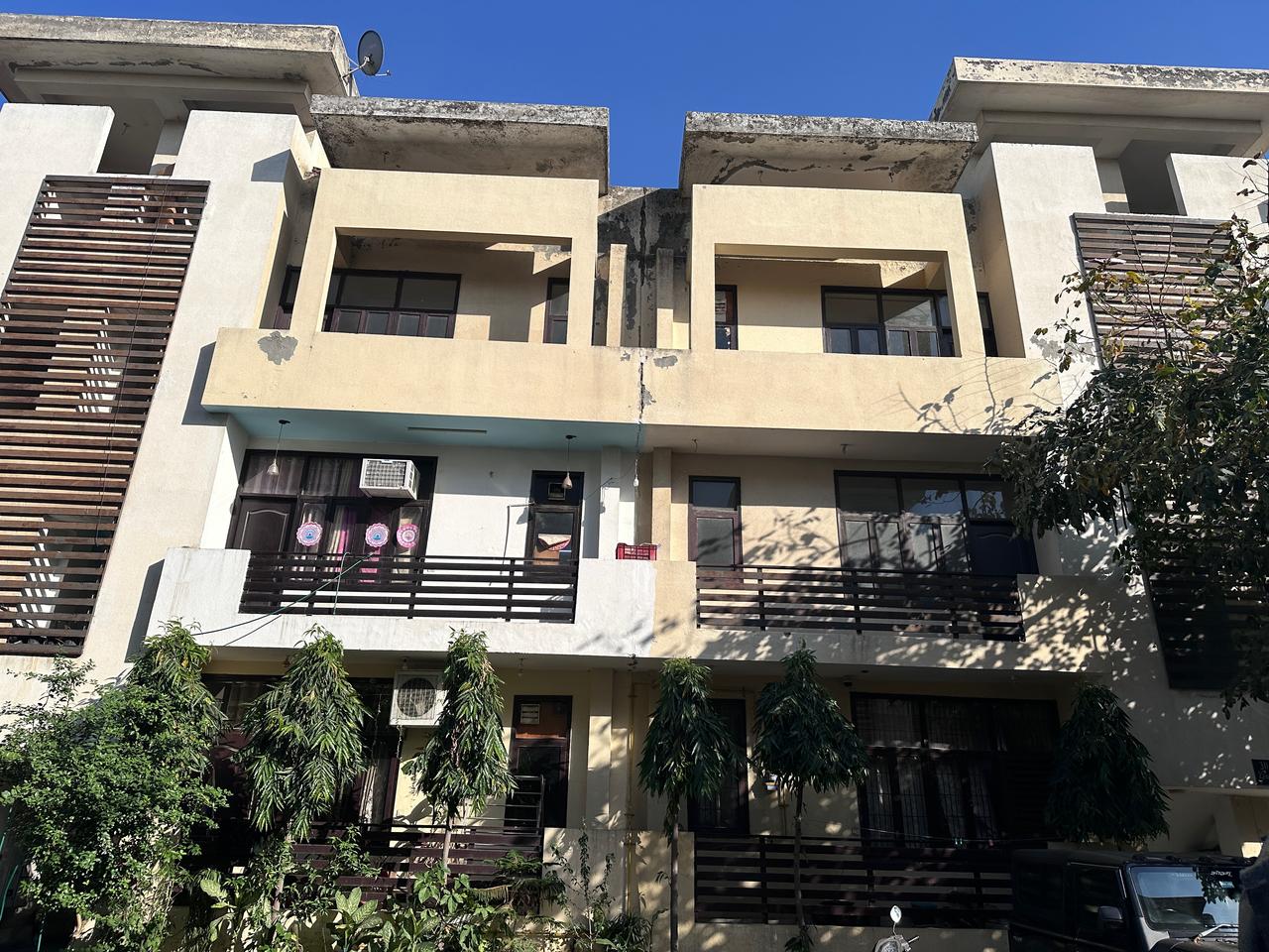 3 BHK 1377 Sq.Ft. Builder Floor in Aditya World City Residences