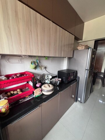 Furnished Amenities in 1 BHK Apartment at Anita Nagar Chs, Kandivali East – for Rent