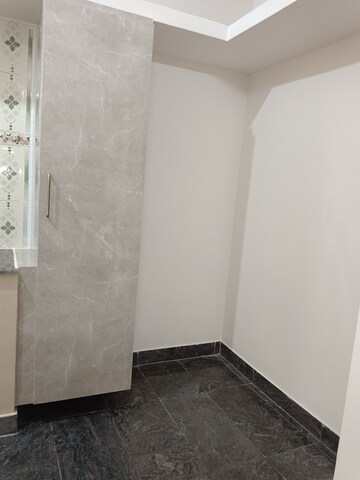 Room in 2 BHK Independent House at Ejipura – for Rent
