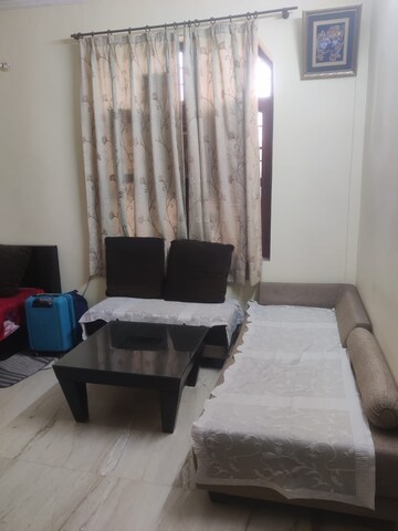Master Bedroom in 1 BHK Builder Floor at Sector 47 – for Rent