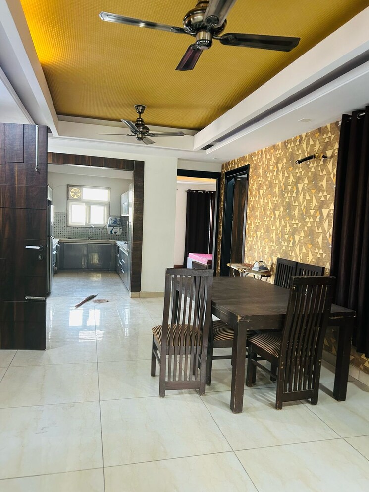 Living Room, vipul-world-plots 4 Bedroom 360 Sq.Yd. Independent House In Sector 48 Gurgaon 8373334