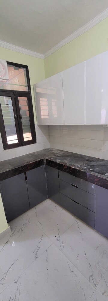 Kitchen in 1 BHK Independent House at Eros Rosewood City, Sector 49 – for Rent