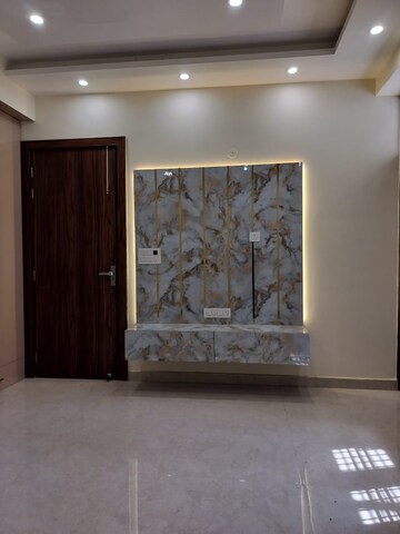 Room in 3 BHK Independent House at RWA Apartments Sector 92, Sector 92 – for Rent