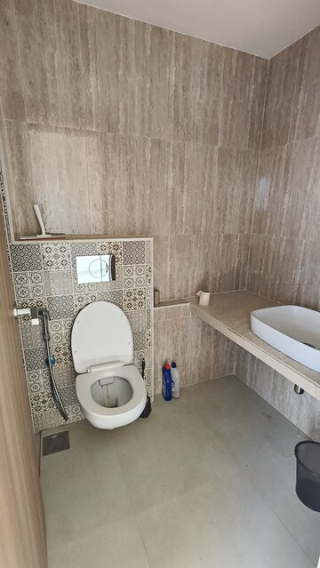 Bathroom in 3 BHK Apartment at Lodha Primo, Parel – for Rent