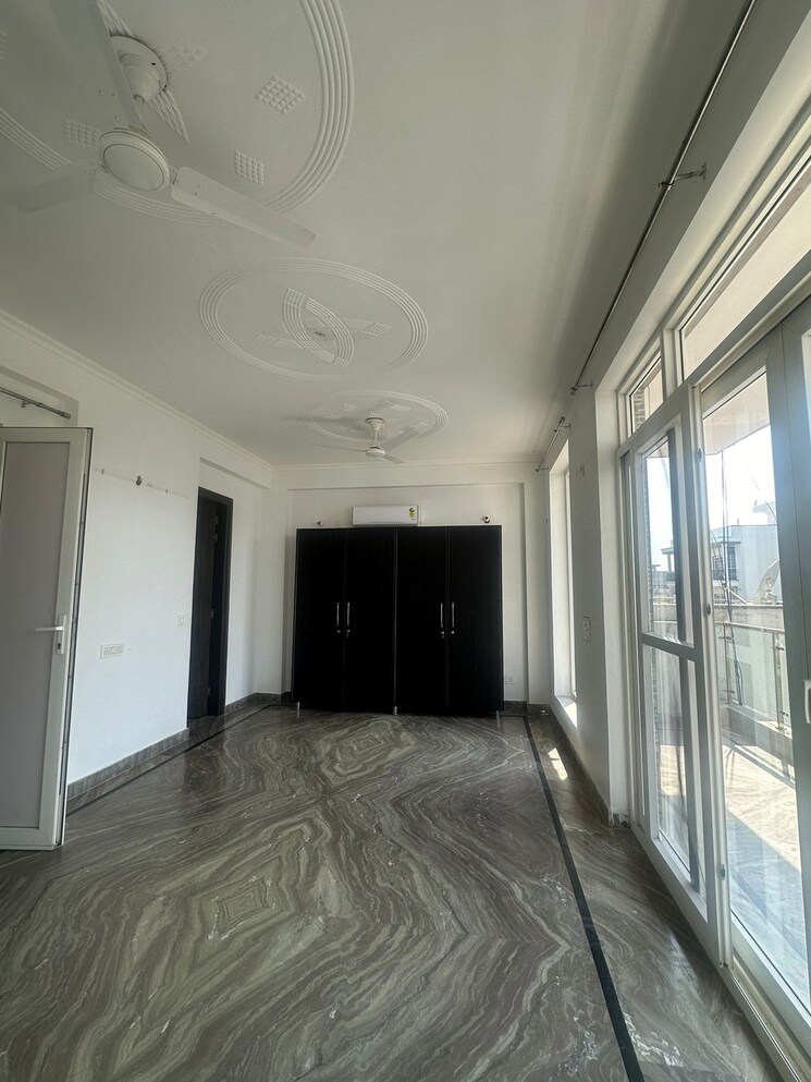 undefined, vatika-city 3 Bedroom 1550 Sq.Ft. Independent House In Sector 49 Gurgaon 8373726