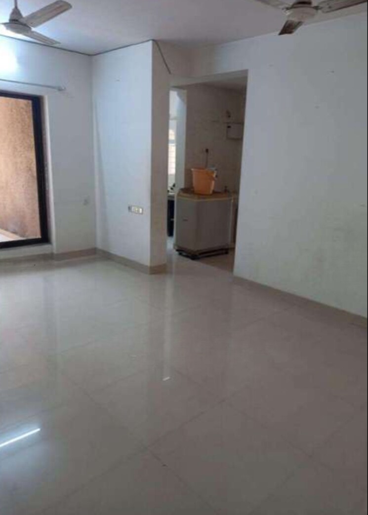Room, rutu-estate 2.5 Bedroom 875 Sq.Ft. Apartment In Brahmand Thane 8373770