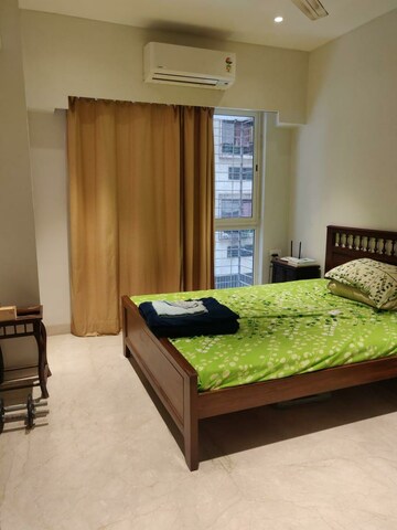 Bedroom in 2 BHK Apartment at Dosti Eastern Bay, Wadala – for Rent