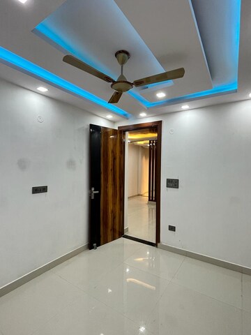 Room in 3 BHK Builder Floor at Govindpuri – for Sale