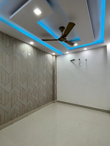 Room in 3 BHK Builder Floor at Govindpuri – for Sale