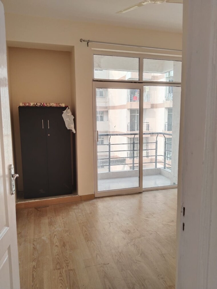 Room, sushant golf city 3 Bedroom 1337 Sq.Ft. Apartment In Sushant Golf City Lucknow 8373839