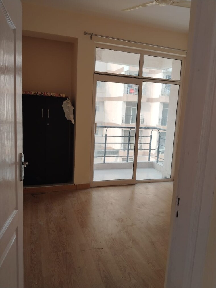 Room, sushant golf city 3 Bedroom 1337 Sq.Ft. Apartment In Sushant Golf City Lucknow 8373839