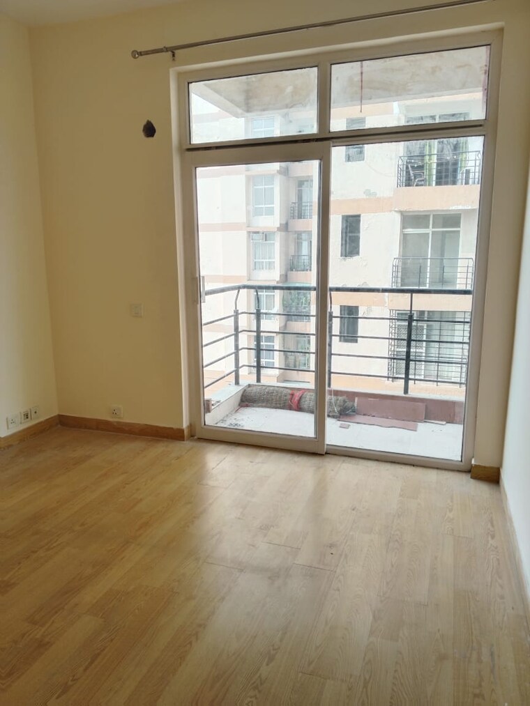 Room, sushant golf city 3 Bedroom 1337 Sq.Ft. Apartment In Sushant Golf City Lucknow 8373839