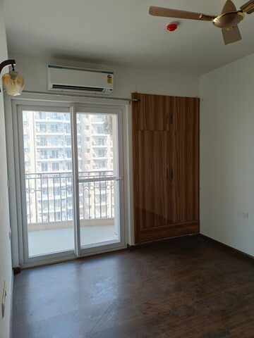 Room in 3 BHK Apartment at ATS Nobility, Sector 4, Greater Noida – for Rent