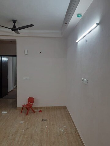 Bathroom in 2 BHK Apartment at Amrapali Golf Homes, Sector 4, Greater Noida – for Rent