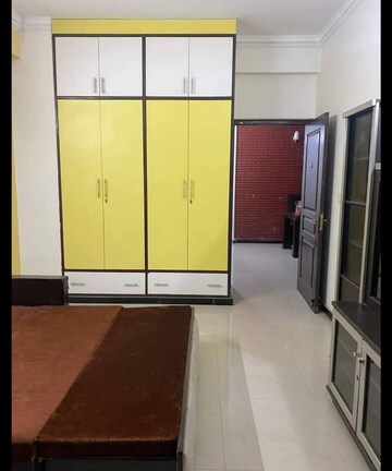 Room in 1 BHK Apartment at Hiranandani Garden Eden 2, Powai – for Rent
