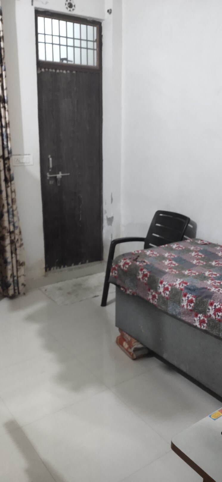 Room, sikandra 2 Bedroom 111 Sq.Yd. Independent House In Sikandra Agra 8373925