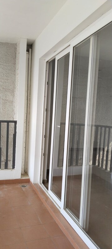 Building Lobby in 3 BHK Apartment at Mapsko Mount Ville, Sector 79 – for Rent